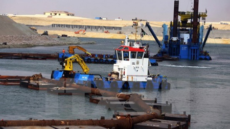 Công trường xây dựng kênh đào Suez mới tại Ismailia, AI Cập ngày 13/6.
